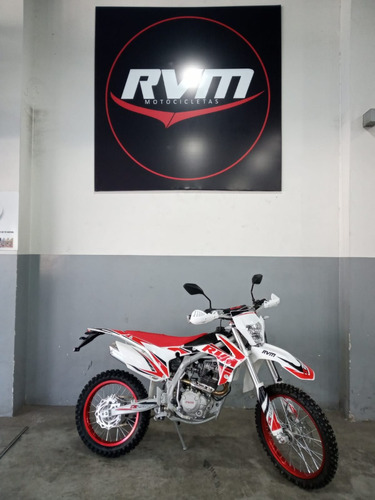 Rvm Cz 250  T  Turismo 0km Año 2024 Mg Bikes