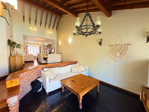 Casa En Venta En Victoria