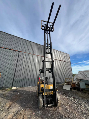 Autoelevador Cat Gp25 2500kg Torre 6mts C/desp Año 2018