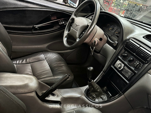 Ford Mustang 3.8 V6 Gasolina 2p Manual