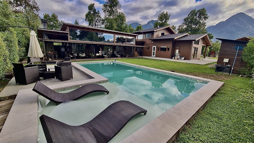 Se Vende Casa 4d, Mas Cabaña Con 2d, Piscina, Cond Pucon