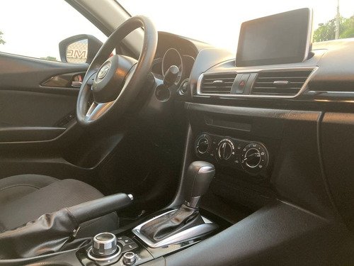 Imagen 12 de 15 de Mazda 3 Touring, 2016