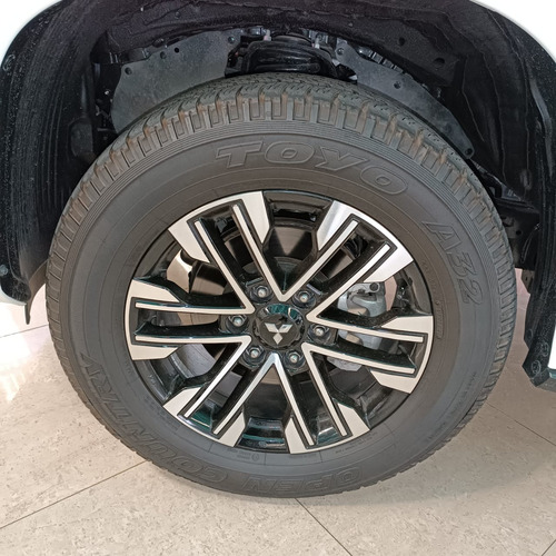 Mitsubishi Montero Sport 2023