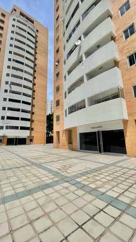 Clientes Alquilo Hermoso Apto. Resd Chelsea Court. El Parral