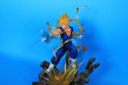 Vegetto Super Saiyan Figuarts Zero Bandai (Usado)