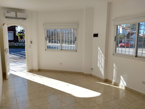 Imagen 5 de 14 de Venta Ph De Dos Ambientes Chauvin