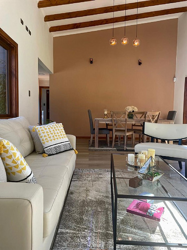 Parcela Con Moderna Casa Los Riscos Pucón