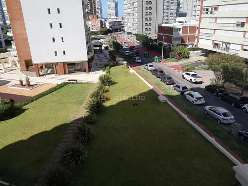 Apartamento En Punta Del Este, Próximo A Playa Brava Y Mansa, Buenos Servicios, Próximo Enjoy, Conrad