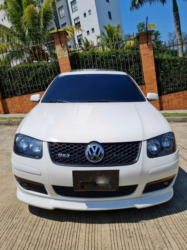 Imagen 2 de 15 de Volkswagen Jetta 2013 1.8 Gli