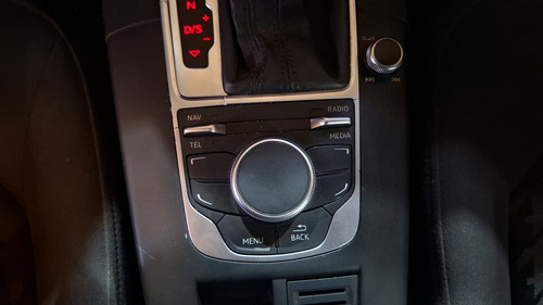 Audi A3 1.8 TFSI AMBIENTE S TRONIC