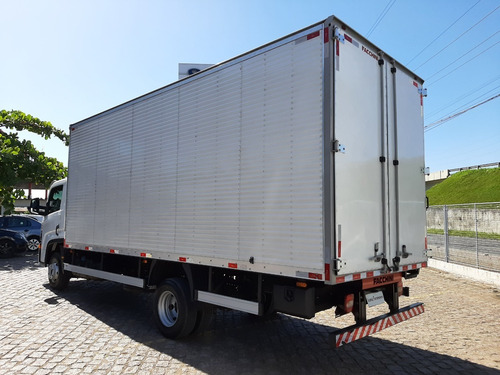 Imagem 4 de 10 de Volkswagen 11-180 Ano 2021/2022 Com Baú Facchini