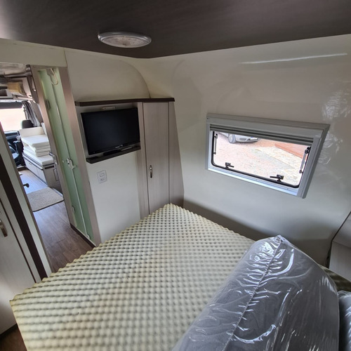 Imagem 13 de 15 de Motor Casa Volare W8 2006 Remontagem 2018 Motor Home