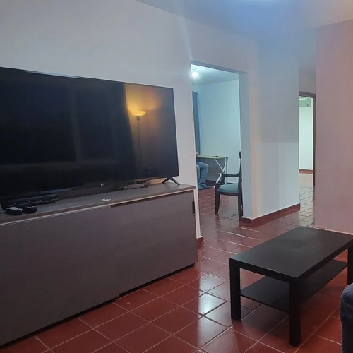 Te Vendo Hermoso Apartamento 4to Piso,en Santo Domingo.