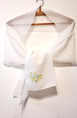 Liquido Chalina Pañuelo Chador Voile Pintado A Mano Impecabl Blanco Liso Con Detalle De Flores Pintadas A Mano Único (Usado)
