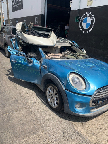 Imagen 5 de 11 de Mini Cooper 3 Cil Turbo 4 Puertas 2016. Solo Por Partes Desa
