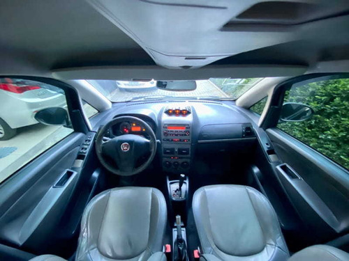 Imagem 8 de 15 de Fiat Fiat Idea Adventure Dual 2012