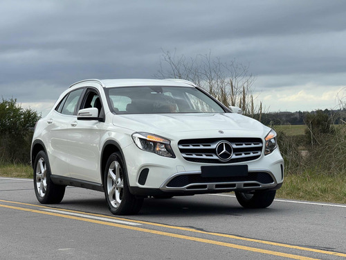 Mercedes-Benz Clase GLA 1.6 Gla200 Urban 156cv
