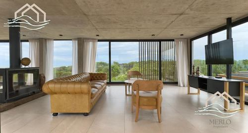 Casa En Costa Esmerala