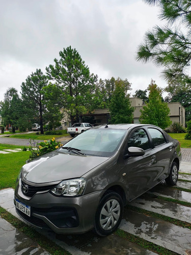 Toyota Etios 1.5 Xs