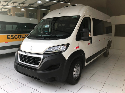 Peugeot Boxer 2020 Executiva 16 Lugares