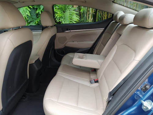 Imagen 9 de 13 de Hyundai Elantra Limited Tech Navi Aut 2018