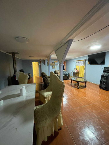 Amplia Casa A Cuadras De U San Sebastián (84408)