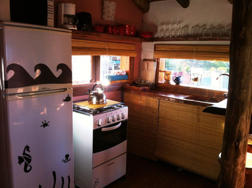 Cabaña Punta Del Diablo Máximo 4 Personas