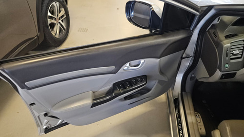 Honda Civic 1.8 Exs Flex Aut. 4p