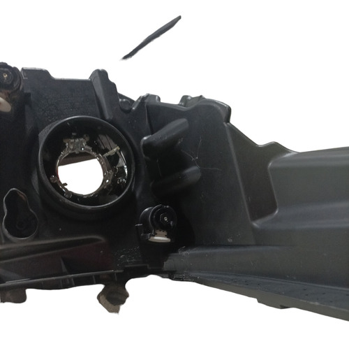 Farol Fiat Strada 2020 A 2022 Esquerdo