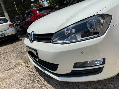 Imagem 3 de 8 de Volkswagen Golf 2016 1.6 Msi Comfortline Flex 5p Automática