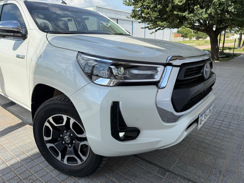 Toyota Hilux Pick-Up 2.8 Cd Srx 204Cv 4X4 At