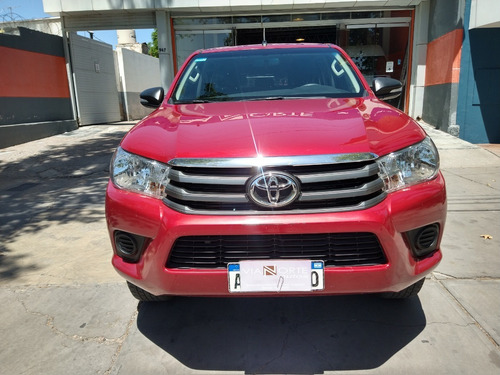 Imagen 2 de 10 de Toyota Hilux Sr 4x4 2017
