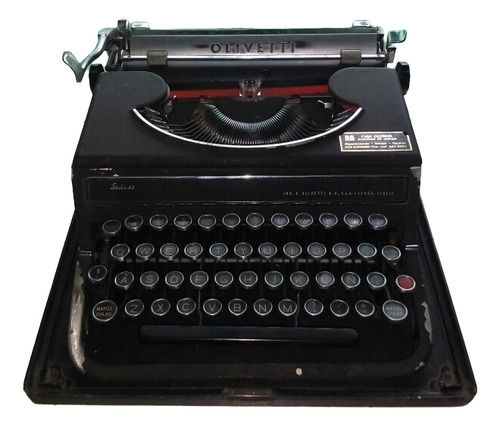 Maquina De Escribir Olivetti Studio 42 Made In Italy (Usado)