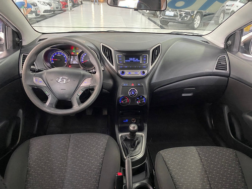 Imagem 8 de 11 de Hyundai Hb20 1.0 Comfort Flex Manual