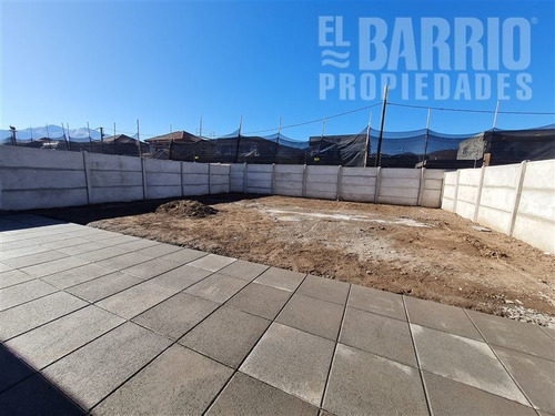 Imagen 4 de 18 de Casa En Venta De 3 Dorm. En Colina