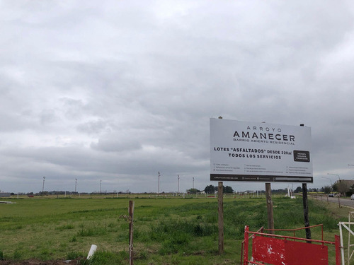 Terreno En Barrio Residencial Arroyo Amanecer