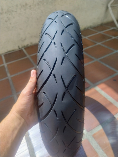 Pneu Dianteiro 130/70b18 63h Metzeler Me888f Moto (Usado)