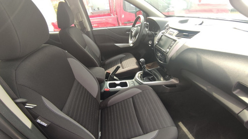 Imagen 11 de 15 de Nissan Frontier Le Tm
