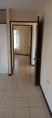 Imagen 5 de 22 de Alquilo Casa Con Zona Verde