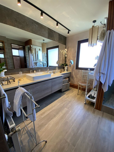 Condominio Av Los Litres/cercano Colegio Montetabor, Everest