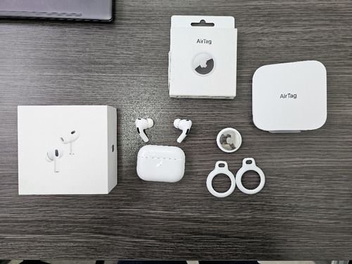 Air Pods Pro 2nd Generation + Airtag 