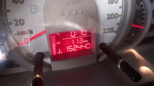 Volkswagen Fox 1.6 Plus Total Flex 5p