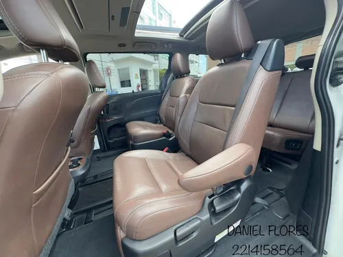 Toyota Sienna 3.5 Limited At