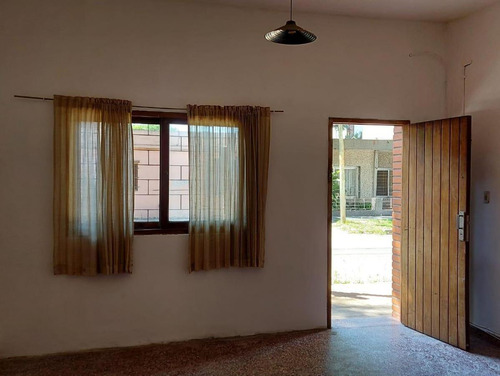 Venta - Casa Multifamiliar En Beccar. Venta En Block