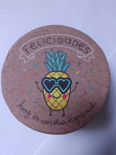 Caja Para Regalo Piña Felicidades Hoy Es Un Día Especial (Usado)