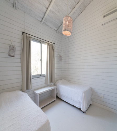 Venta Casa 4 Dormitorios En Suite - Club De Mar (cm82)