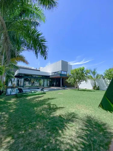Residencia Con Domótica Y Paneles Solares En Montebello