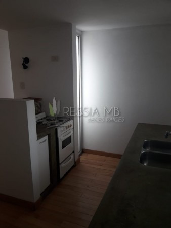 Imagen 4 de 7 de Monoambiente En Venta - La Plata