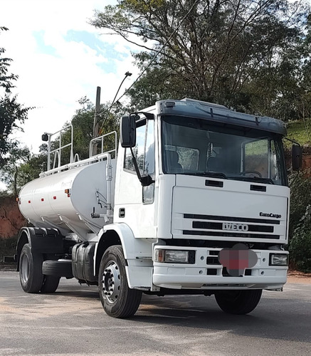Imagem 2 de 5 de Iveco Eurocargo 08/08 + C/ Pipa 8000lt - R$ 170.000