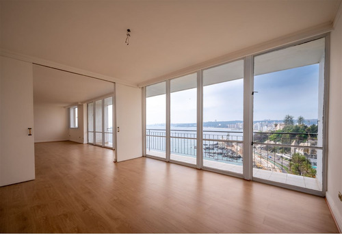 Departamento Con Vista En Venta De 2 Dorm. En Cerro Castilo